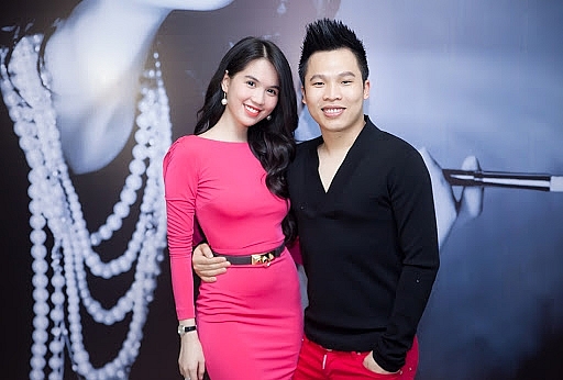 Tin Showbiz Việt ngày 9/4: Đàm Vĩnh Hưng khuyên đàn em bớt "làm màu", Ngọc Trinh và Vũ Khắc Tiệp kỷ niệm 17 năm bên nhau