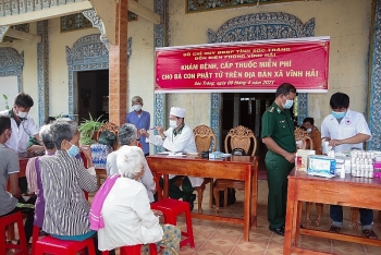 Khám bệnh miễn phí cho đồng bào Khmer nghèo nhân dịp Tết cổ truyền Khám bệnh miễn phí cho đồng bào Khmer nghèo nhân dịp Tết cổ truyền