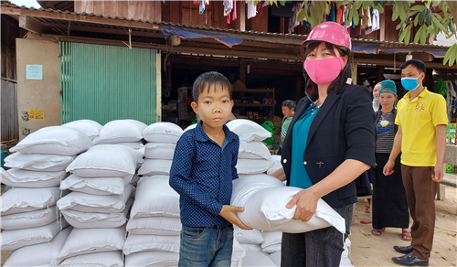Cấp hơn 953 tấn gạo để cứu đói cho nhân dân ở hai tỉnh Cao Bằng và Sơn La
