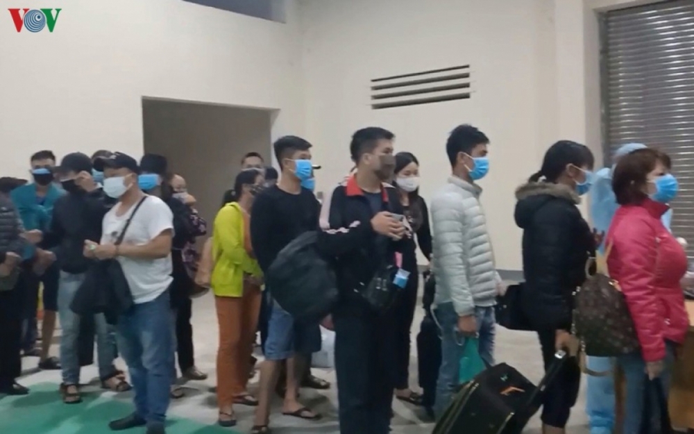Số điện thọại đường dây nóng để công dân Việt Nam đăng ký xuất cảnh Lào về nước