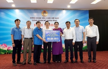 cong dong nguoi viet tai nuoc ngoai ho tro ba con vung lu nghe an ha tinh 600 trieu dong