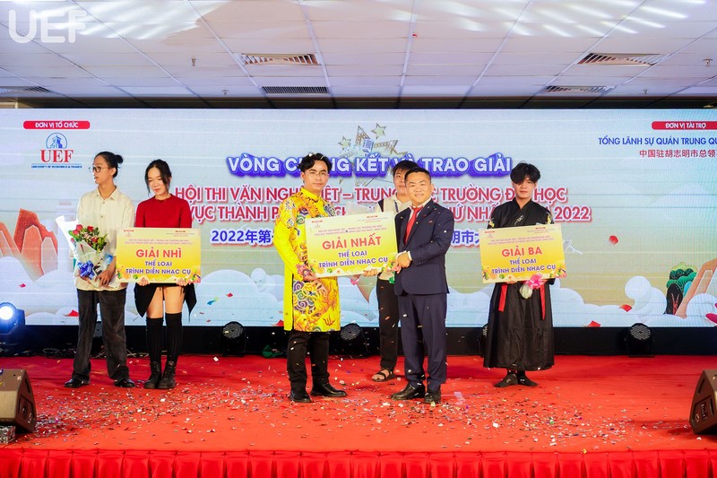 Hội thi văn nghệ Việt – Trung: tạo cầu nối giao lưu, gắn kết sinh viên ngành ngôn ngữ Trung Quốc