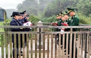 Việt Nam - Trung Quốc phối hợp tuyên truyền pháp luật chung vùng biên