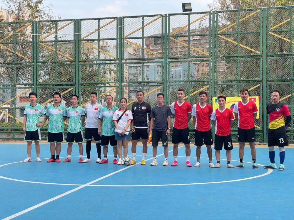10 đội bóng của cộng đồng người Việt tại Macau (Trung Quốc) tham gia giao lưu nhân ngày thống nhất đất nước