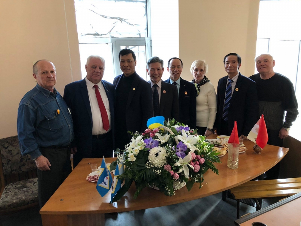 Hội CCB Việt Nam tại Ukraine thiết lập được mối quan hệ thắm tình đồng chí, anh em với Hội CCB nước sở tại