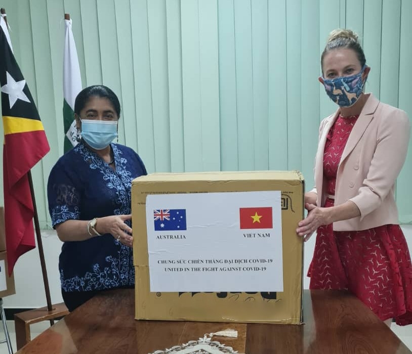 Australia hỗ trợ Việt Nam vận chuyển 810.000 khẩu trang viện trợ cho Đông Timor chống dịch COVID-19