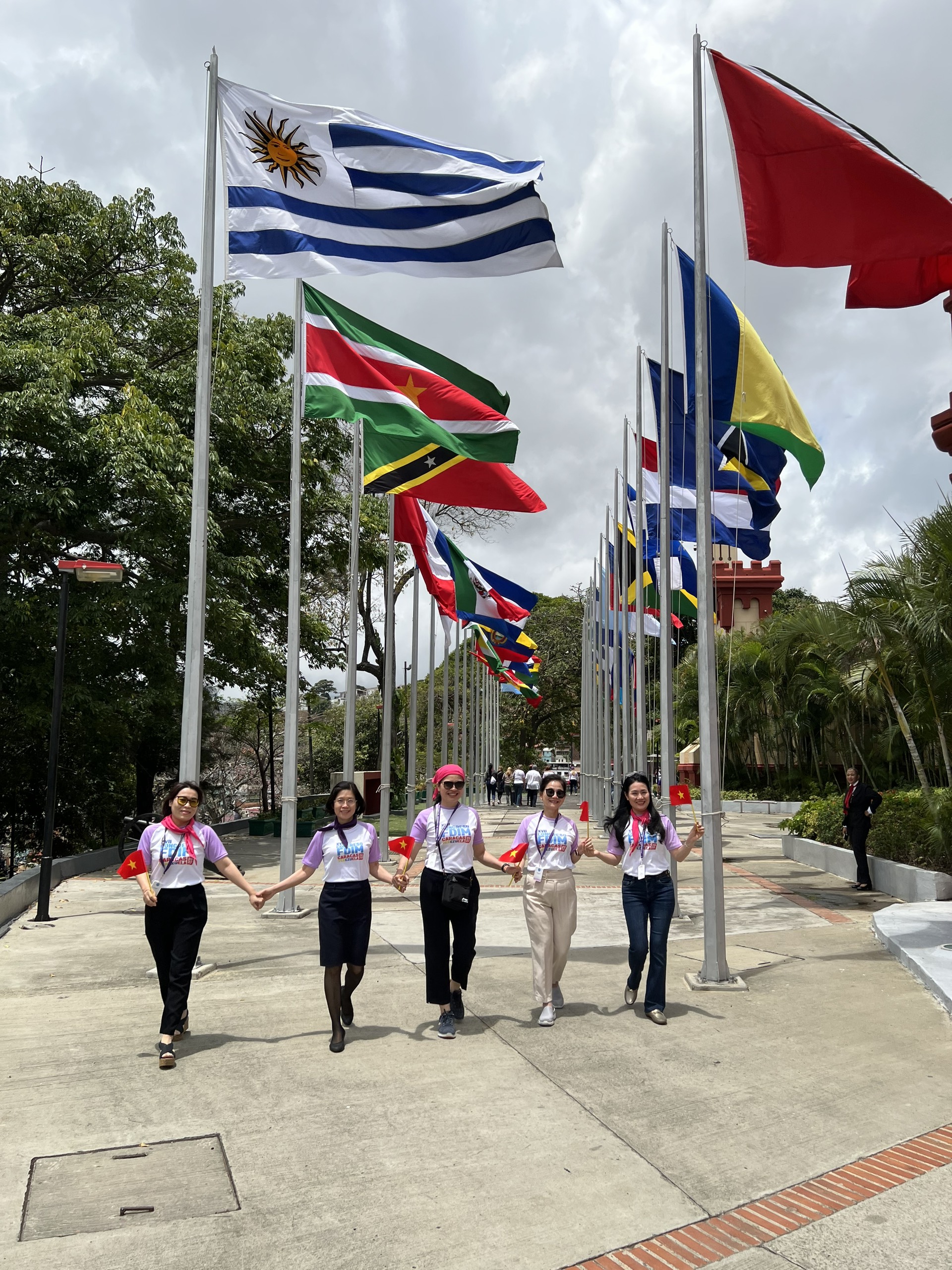 Hình ảnh Đoàn Hội LHPN Việt Nam tham dự Đại hội Liên đoàn Phụ nữ Dân chủ Quốc tế và làm việc tại Venezuela - Ảnh 6.