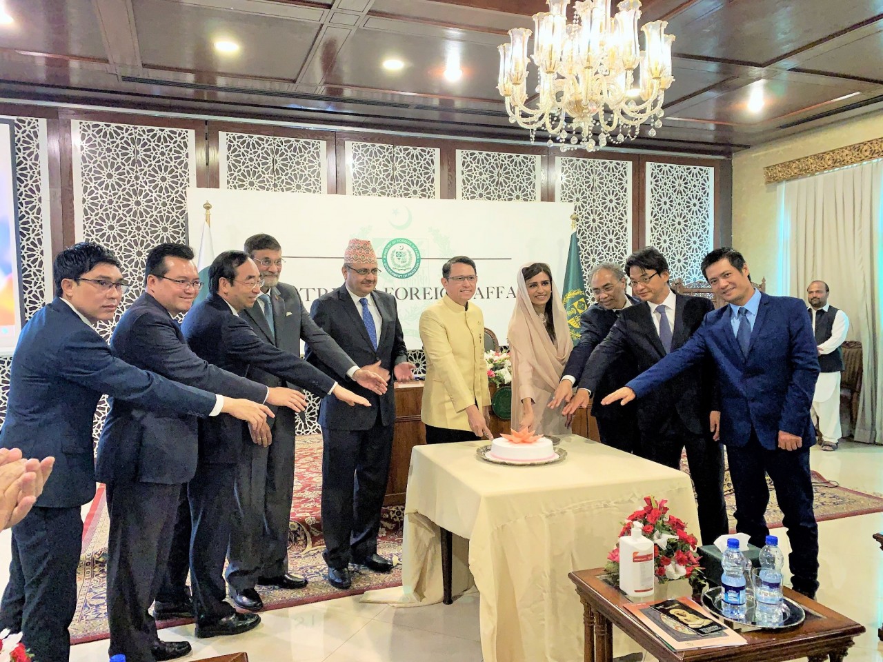 Đại sứ quán Việt Nam tại Pakistan dự Triển lãm giới thiệu về Đạo Phật và các di sản Phật giáo