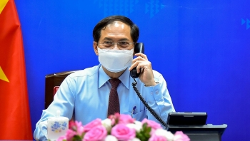 ngoai truong canada cam ket ho tro viet nam tiep can vaccine chong covid 19