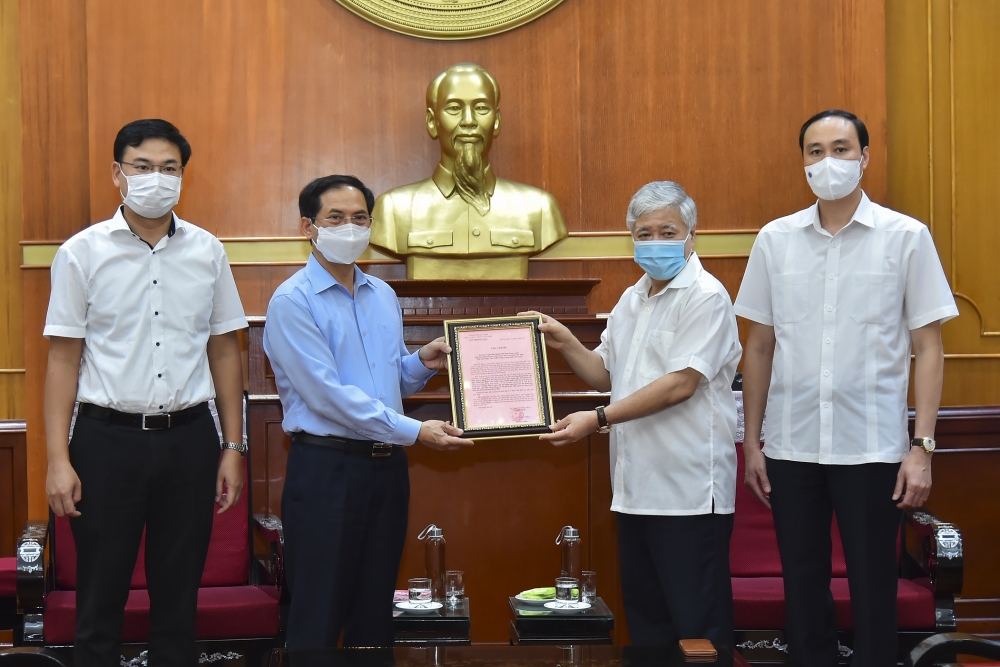 Cộng đồng người Việt Nam ở nước ngoài ủng hộ 6,2 tỷ đồng cho Quỹ vaccine phòng chống Covid-19