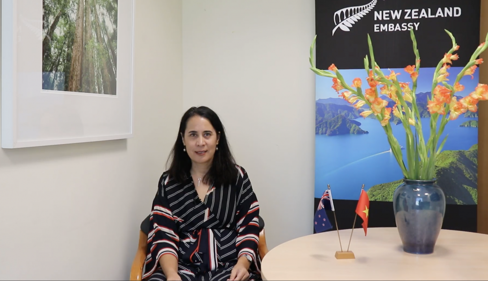 Đại sứ New Zealand tại Việt Nam: Chúng tôi đã giúp hơn 2000 phụ nữ bị ảnh hưởng bởi COVID-19 Đại sứ New Zealand tại Việt Nam: Chúng tôi đã giúp hơn 2000 phụ nữ bị ảnh hưởng bởi COVID-19