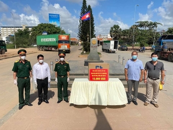Đồng Nai, Bình Dương hỗ trợ cộng đồng gốc Việt tại Campuchia phòng chống Covid-19