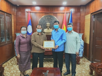 Tỉnh Xay Nhạ Bu Ly (Lào) ủng hộ Quỹ phòng, chống dịch Covid-19 của tỉnh Quảng Ninh