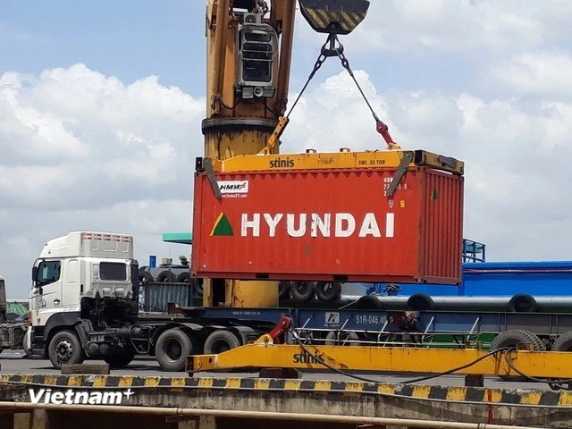giam doc adb viet nam can chuyen sang tang truong dua tren nang suat