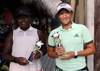 Nữ tay vợt 14 tuổi Việt Nam giành chức vô địch trên đất Mỹ