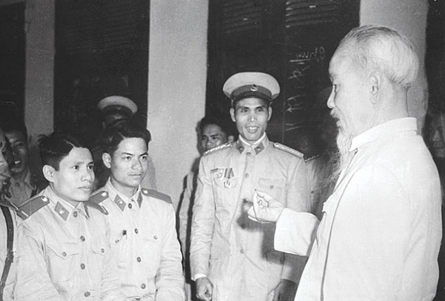 Tư tưởng Hồ Chí Minh: Công an nhân dân vì dân vì nước
