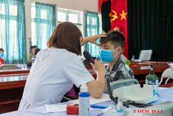 4.765 học sinh ở Tân Lạc, Kim Bôi (Hòa Bình) được chăm sóc sức khỏe học đường miễn phí