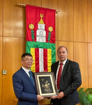 Thị trưởng Pavol Dobosy (Slovakia): Hồ Chí Minh để lại tình cảm sâu đậm đối với toàn thể người dân thị trấn