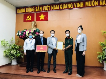 Kiều bào Úc, Mỹ ủng hộ 10 tấn gạo cho TP Hồ Chí Minh và Bình Dương