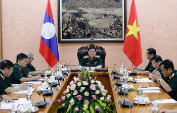 Lào coi trọng mối quan hệ hữu nghị vĩ đại, tình đoàn kết đặc biệt và hợp tác toàn diện với Việt Nam Lào coi trọng mối quan hệ hữu nghị vĩ đại, tình đoàn kết đặc biệt và hợp tác toàn diện với Việt Nam