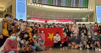 Thêm chuyến bay đưa 340 công dân Việt Nam từ Israel về nước an toàn