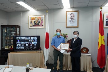 Người Việt tại Nhật Bản ủng hộ 1,6 tỷ cho Quỹ Vaccine phòng chống Covid-19