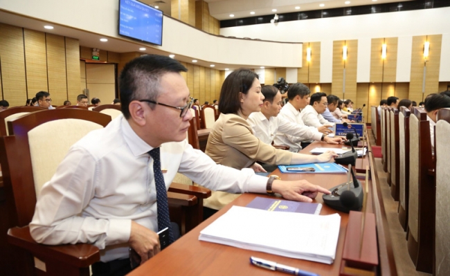 Hà Nội quy định 3 mức hỗ trợ một lần cho nhân viên y tế cơ sở công lập