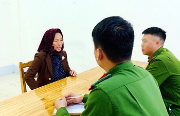 khoi to doi voi bi can hang thi su ve hanh vi mua ban nguoi duoi 16 tuoi