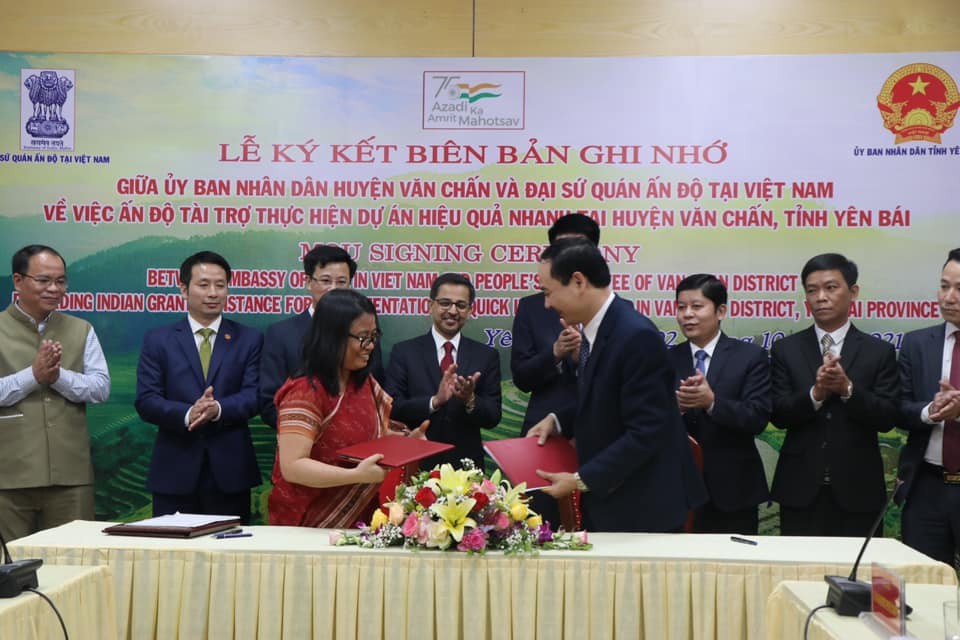 Trồng 125 cây xanh tại Yên Bái nhân kỷ niệm 50 năm quan hệ ngoại giao Việt Nam - Ấn Độ