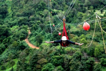 Du lịch phải khôi phục và phát triển trong trạng thái “sống chung” với COVID-19 Du lịch phải khôi phục và phát triển trong trạng thái “sống chung” với COVID-19