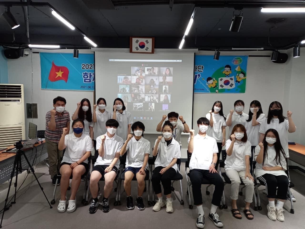Giáo dục giới tính và bình đẳng giới cho thanh thiếu niên Việt Nam-Hàn Quốc