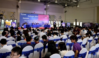 Học sinh THCS Hà Nội tranh biện tiếng Anh về các vấn đề xã hội trên toàn thế giới Học sinh THCS Hà Nội tranh biện tiếng Anh về các vấn đề xã hội trên toàn thế giới
