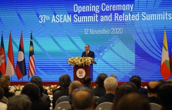 Thủ tướng Nguyễn Xuân Phúc: Đoàn kết và tự cường, ASEAN sẽ vững vàng vượt lên các thách thức