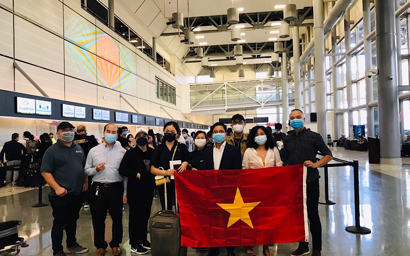 Thêm chuyến bay đưa 360 công dân Việt Nam từ Hoa Kỳ về nước an toàn