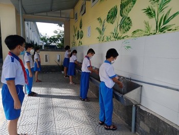 PICCA (Úc) hỗ trợ xây dựng bồn rửa tay tại 10 trường tiểu học ở huyện Phú Vang (Huế)