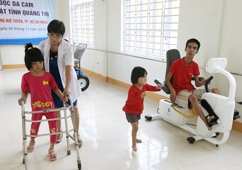 Nâng cao chất lượng bảo vệ, chăm sóc sức khỏe người già, trẻ em, người khuyết tật Nâng cao chất lượng bảo vệ, chăm sóc sức khỏe người già, trẻ em, người khuyết tật