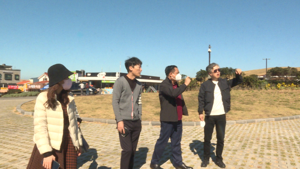 Đoàn công tác của Tỉnh Quảng Ninh đến thăm Ngọn núi Mặt trời mọc và trao đổi kinh nghiệm quản lý du lịch với Jeju