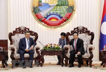 Thủ tướng Lào đánh giá cao sự hợp tác giữa thủ đô Vientiane và Hà Nội