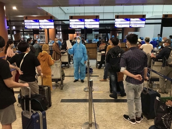 Thêm chuyến bay đưa 690 công dân Việt Nam từ Angola, Myanmar về nước Thêm chuyến bay đưa 690 công dân Việt Nam từ Angola, Myanmar về nước