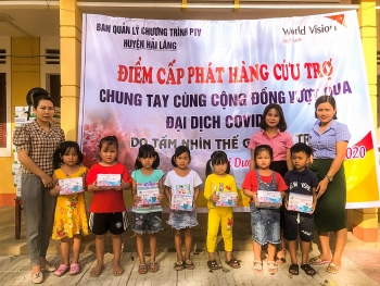 World Vision Việt Nam tiếp tục cứu trợ cho trẻ em và các gia đình dễ bị tổn thương tại Quảng Trị