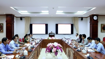 to chuc sc thuc day thuc hanh bao ve tre em trong san xuat ca phe tai dak lak