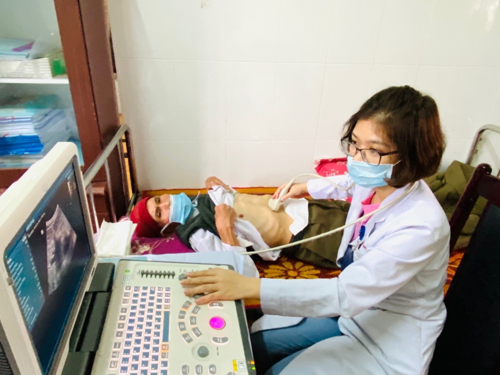 ALOV hỗ trợ 3.500 người dân miền Trung khám bệnh, phát thuốc