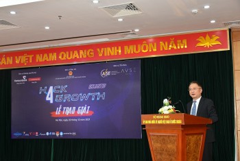 hack4growth unlimited 2021 vinh danh cac nha sang tao nguoi viet tren toan the gioi