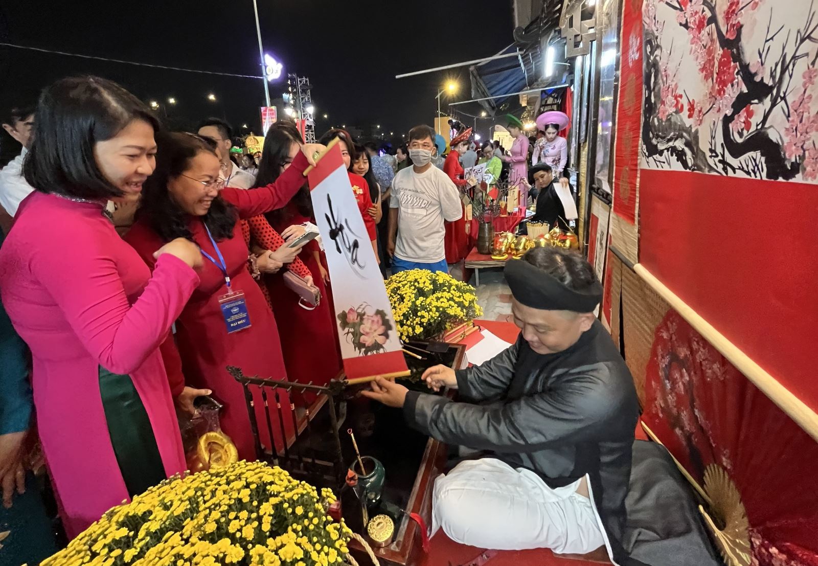 TP Hồ Chí Minh: Khai mạc Hội hoa Xuân Tao Đàn và chợ hoa Xuân "Trên bến dưới thuyền"