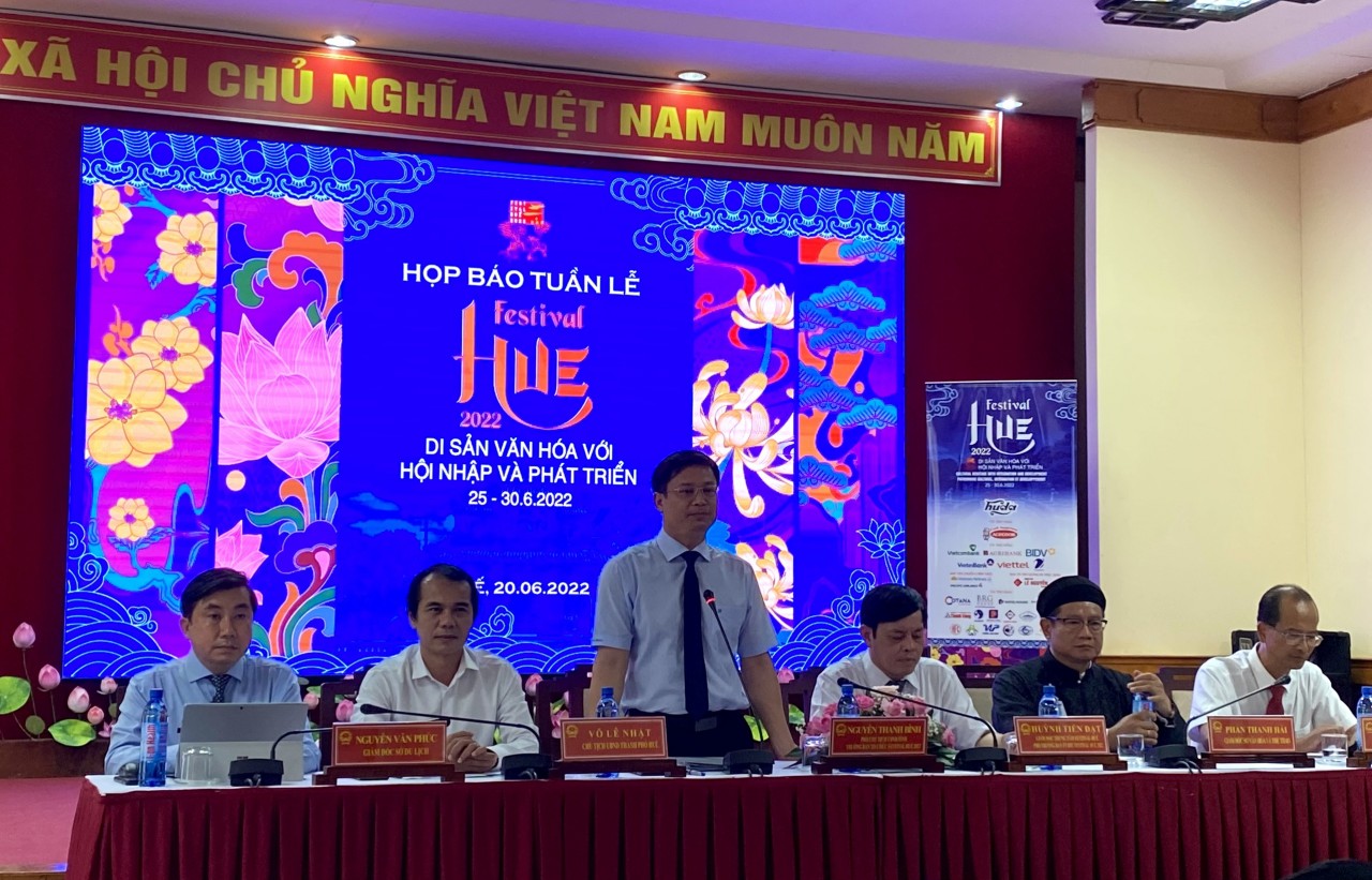 Khung cảnh buổi họp báo Tuần lễ Festival ngày 20/6 tại UBND tỉnh Thừa Thiên Huế