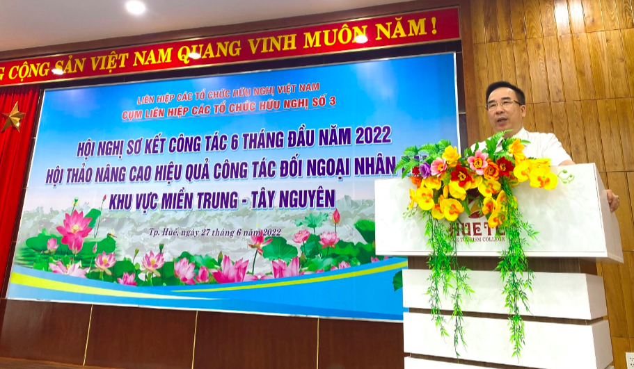 Ủy viên Đảng đoàn, Phó Chủ tịch Liên hiệp các tổ chức Hữu nghị Việt Nam Nguyễn Văn Doanh phát biểu tại hội nghị.
