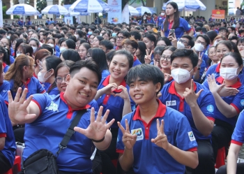 TP Hồ Chí Minh: Sinh viên tình nguyện sẵn sàng tiếp sức cho các thí sinh