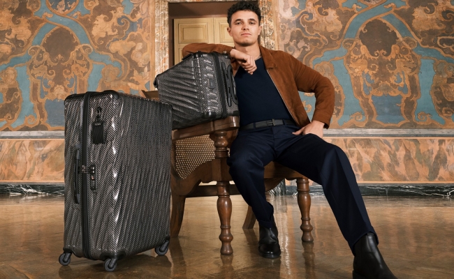 TUMI ra mắt bộ sưu tập mới 19 Degree Lite