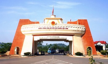 Lào cho phép thông quan hàng hóa trở lại tại 10 tỉnh biên giới Việt Nam