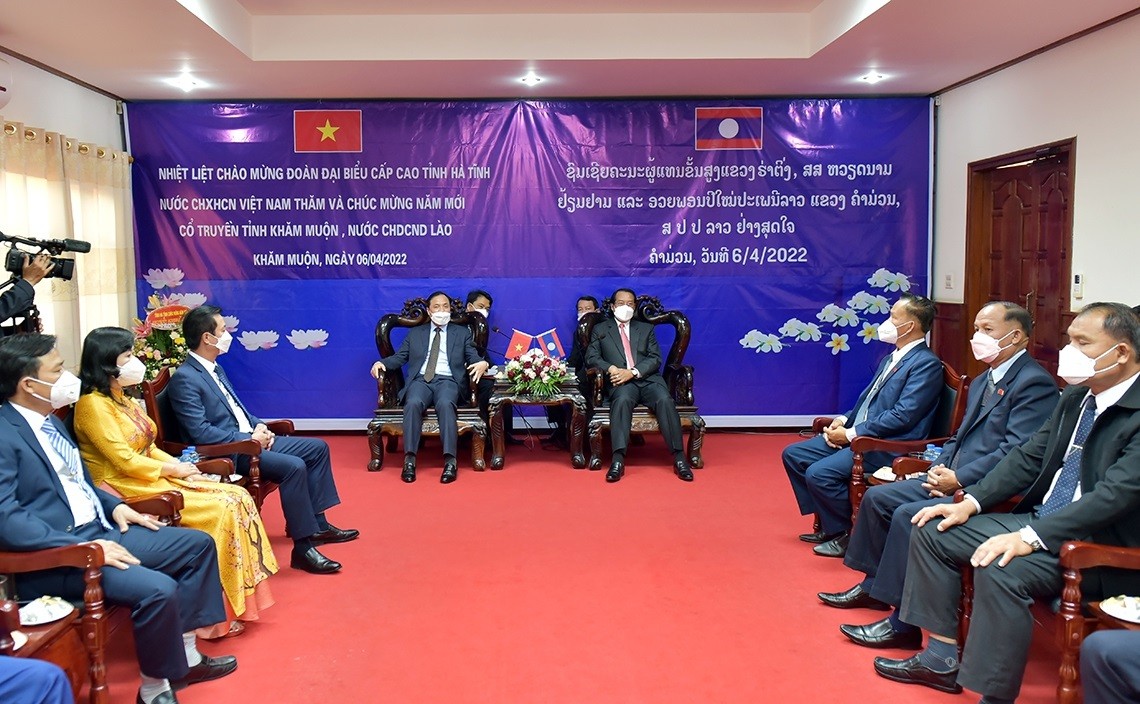 Hai tỉnh Hà Tĩnh và Khăm Muộn (Lào) đẩy mạnh quan hệ hợp tác toàn diện
